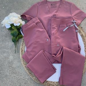 Figs Mauve Set Medium Catarina LIMITED RELEASE